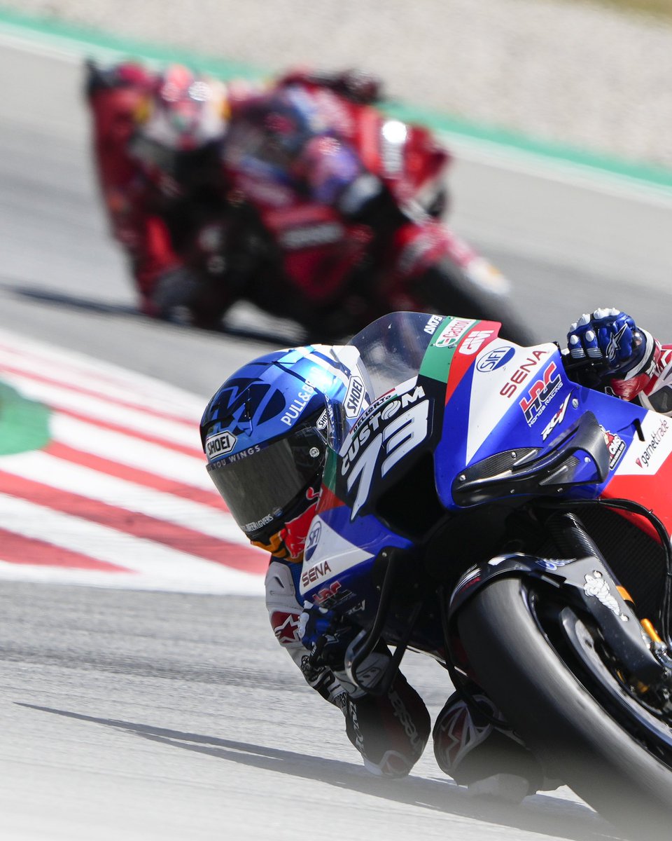 ACManagement_'s tweet photo. Muy buena carrera de @alexmarquez73 ayer en el @Circuitcat_es donde saliendo último ha podido remontar y terminar décimo, siendo la primera Honda en la parrilla. ¡Enhorabuena! 💪🏼

#ACManagement #AM73 https://t.co/VFsq9yEoeF