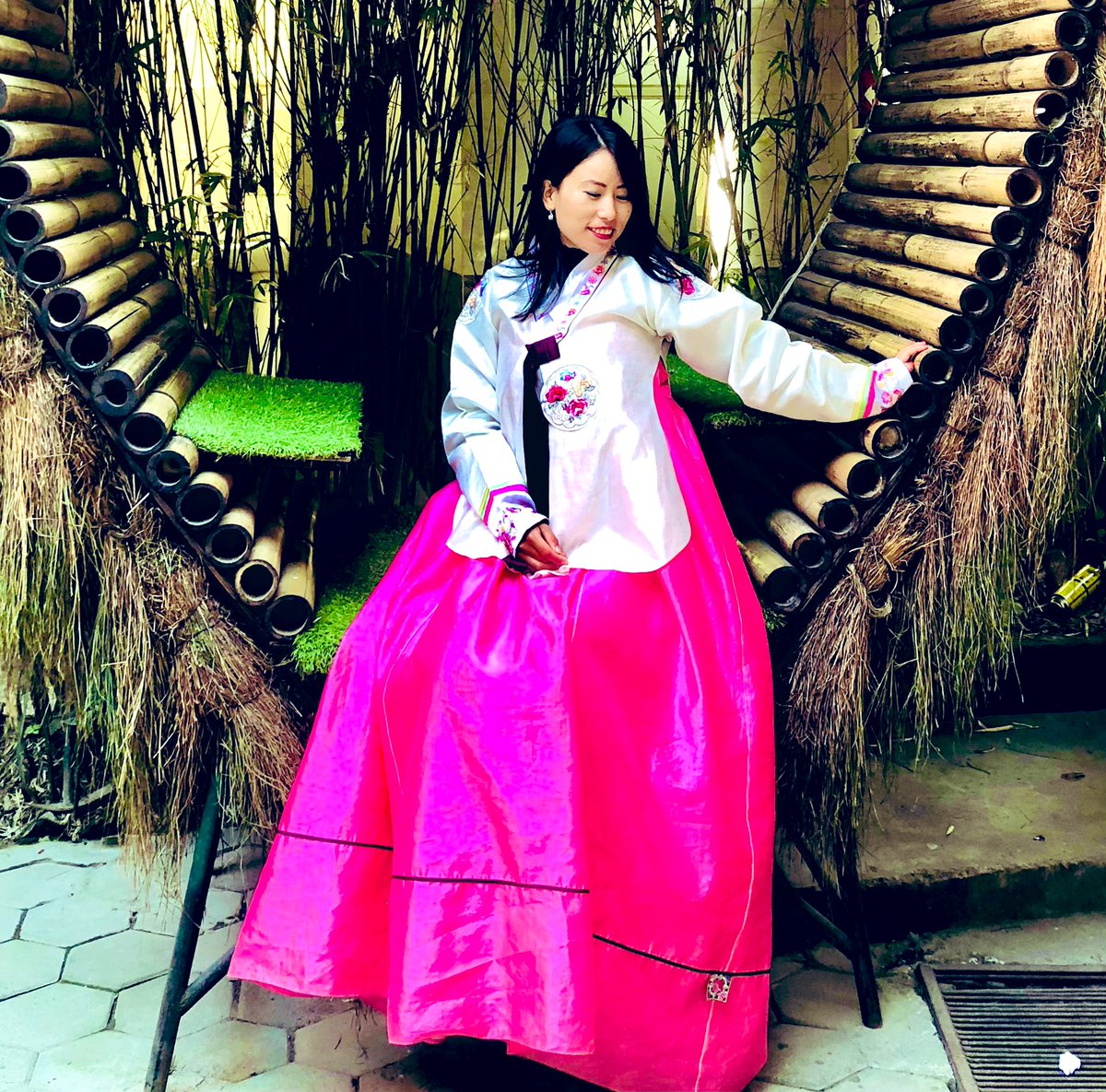 Goriima1's tweet photo. टुकिको मधुरो प्रकाशमा जीवनको उज्यालो  भविष्य सुनिस्चित छ महोदय ! ☺️💜 https://t.co/52eZRXAI7A