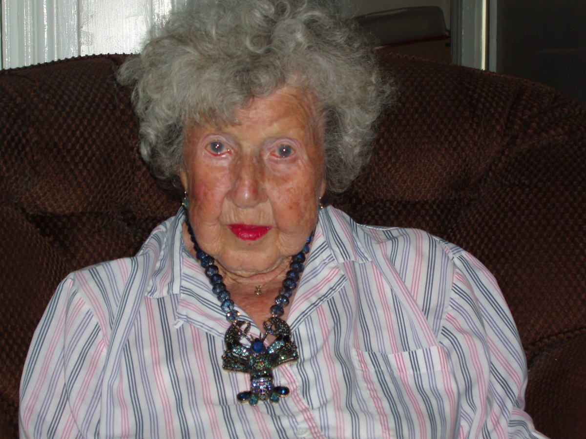 bethmcevoynews's tweet photo. Happy Birthday to the Lobster 🦞 Lady who turns 102 today and is still hauling traps! https://t.co/KBYKRBZYku https://t.co/mBaCgfXWmw