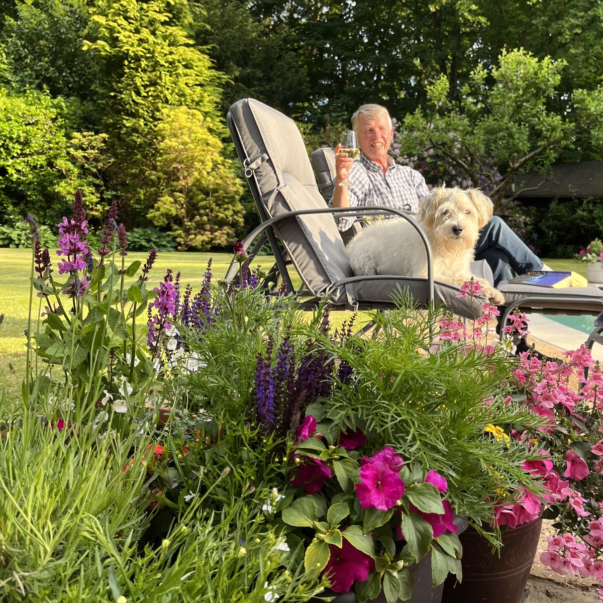 aqillauk's tweet photo. It’s Growing for Wellbeing Week and we’re getting stuck in!🪴
Check out these amazing snaps from our team. Why not get involved too and let us know what you’ve been growing!🧑🌾
@GYOWellbeingWk
#GYOforWellbeing #MentalHealth #CleverAccounting #Cloud #Saas #PostmodernERP https://t.co/KwFOZt3RuZ