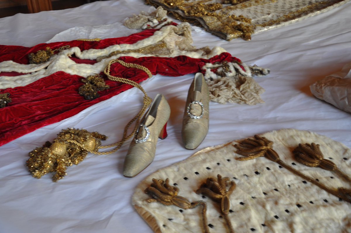 mountstuart's tweet photo. ✨ Student Takeover ✨ Curious about Court Dress? 

The Bute family has been attending royal coronations for centuries. Our current research project dives into the history of the coronation robes housed by the Bute Collection. @Annelise_Lloyd🧵👀 #DressHistory https://t.co/i0GnLrrQJk