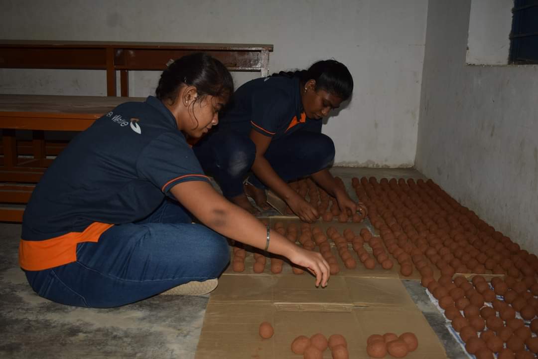 careandwelfare's tweet photo. #SeedBallMaking
The success proportion of seed balls and their outcome is still ambiguous. We made a test run of it by throwing seed balls across highways and other cultivatable lands. This tryout of us had garnered expedient results,concerning yielding regards. (1/3) https://t.co/sVdCRDmlG9