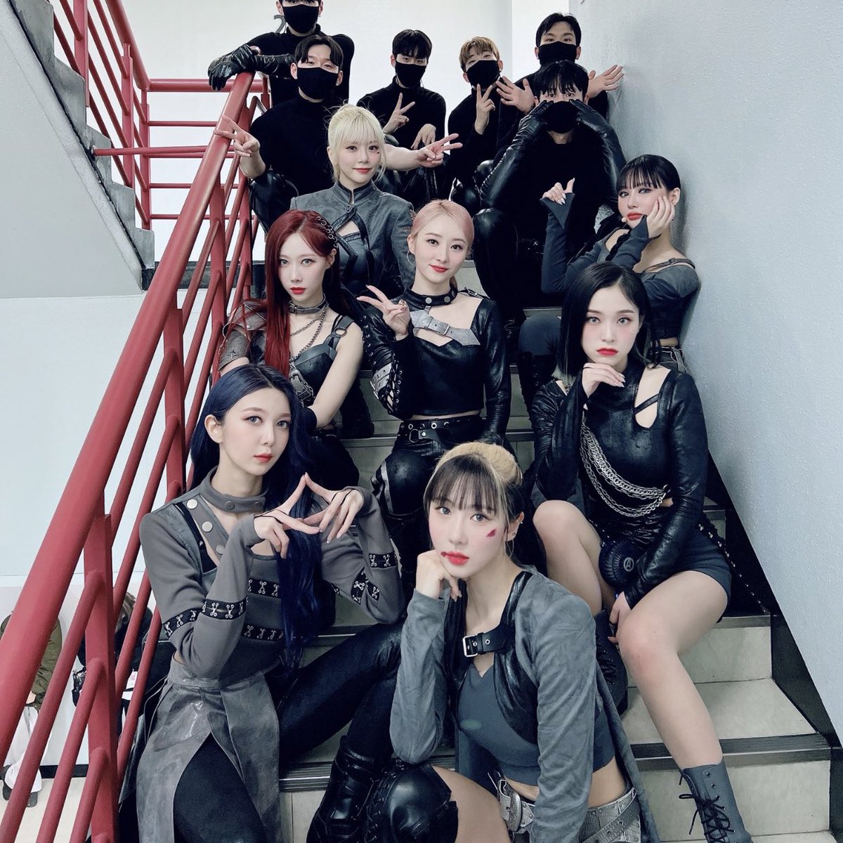 pixycatcherr's tweet photo. Hii this is an acc dedicated to @hf_dreamcatcher and @official_pixy my two ults !! Rt to spread 🤍 #pixy #dreamcatcher #픽시 #드림캐쳐 https://t.co/1CyiPBaXcw