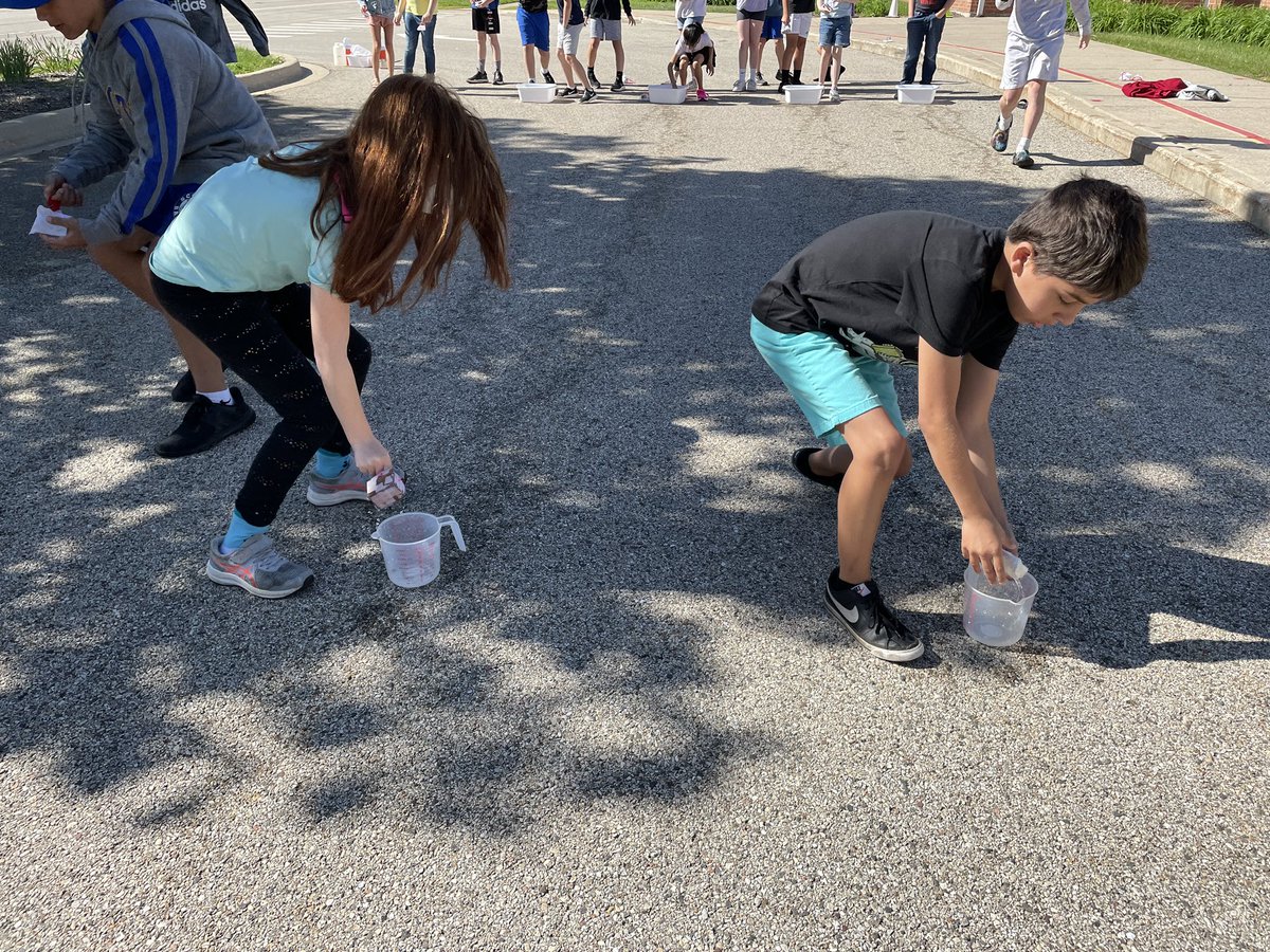 That’s a wrap on 4th grade Science for this year! A little Dip &amp; Dash challenge as one last opportunity to creatively build a structure and then test its effectiveness. #everettsoars #findingjoy67