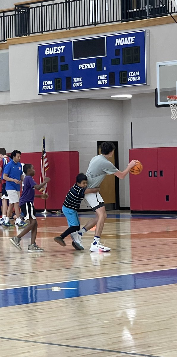 Thank you Riverwood Basketball for a great start to a fun week of camp for our Lions! <a href="/rwrbasketball/">Riverwood Basketball</a> #lionpride