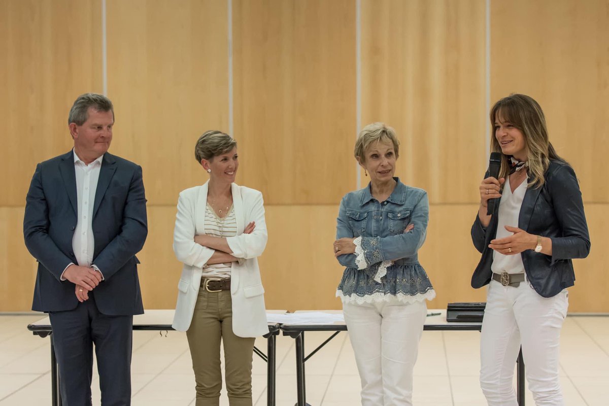 noel_sylviane's tweet photo. - 🔩Visite de l'entreprise Joseph Martin à Vougy suivie d'une réunion avec les représentants du monde industriel 
- 🔝Réunion publique de soutien à @DubyMuller à Lucinges et à @ChristellePetex à Thyez 
- 🇫🇷Inauguration de la mairie du Sappey 
- 🎠Grandes Médiévales d'Andilly https://t.co/viGTzaCRQx