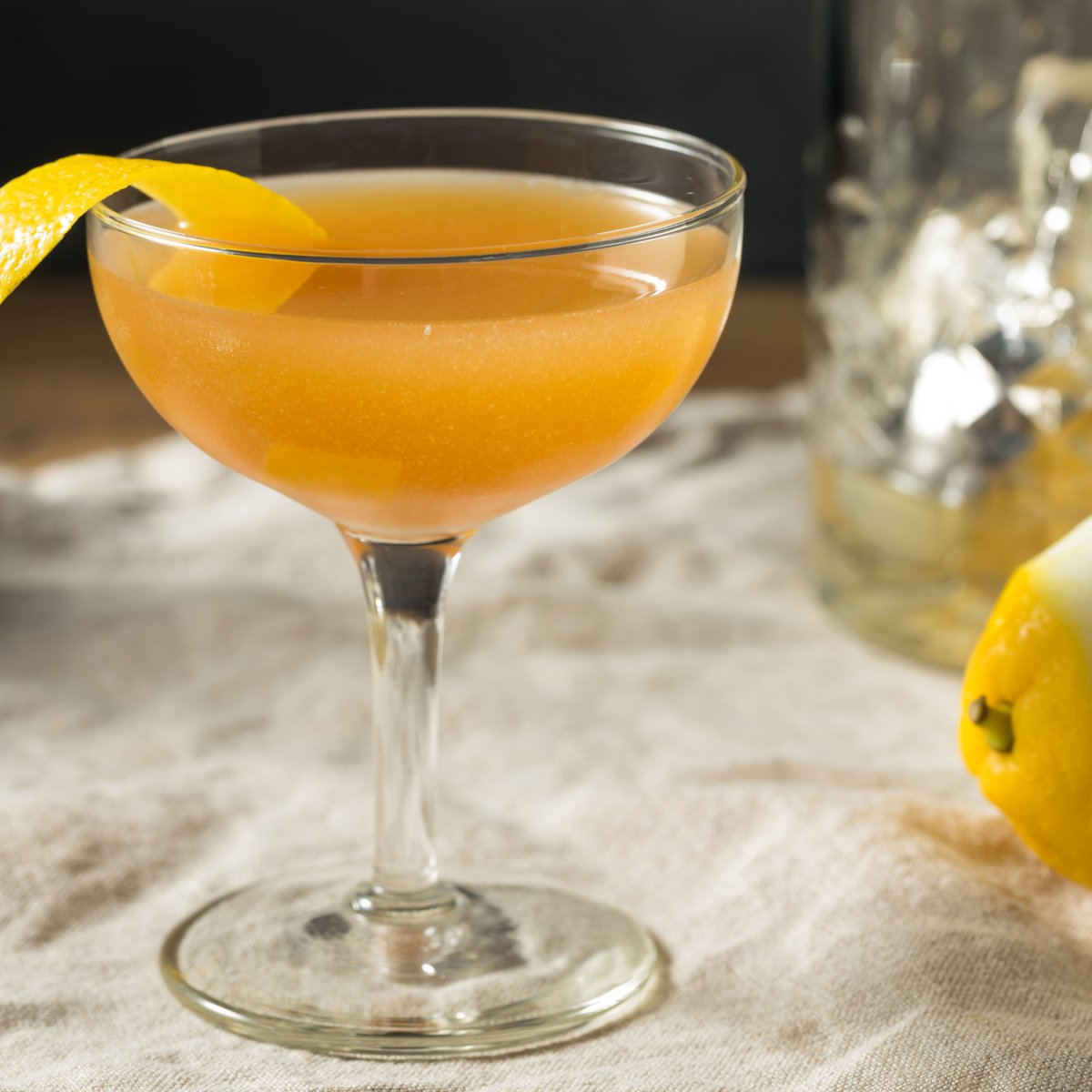 The Sidecar, with over a century of history behind it, is likely one of the most famous of all classic cognac drinks – and for good reason! 🚗 It’s tart and dry, with a subtle sweetness. A real crowd pleaser! Head to our IG story for the full recipe!