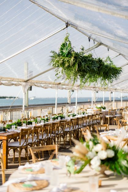 OceanKeyResort's tweet image. A beautiful celebration with pure love, island style, and unforgettable memories. Our spectacular waterfront location offers the ultimate destination wedding, and our team of dedicated professionals can’t wait to showcase you!

@starlingstudioweddings