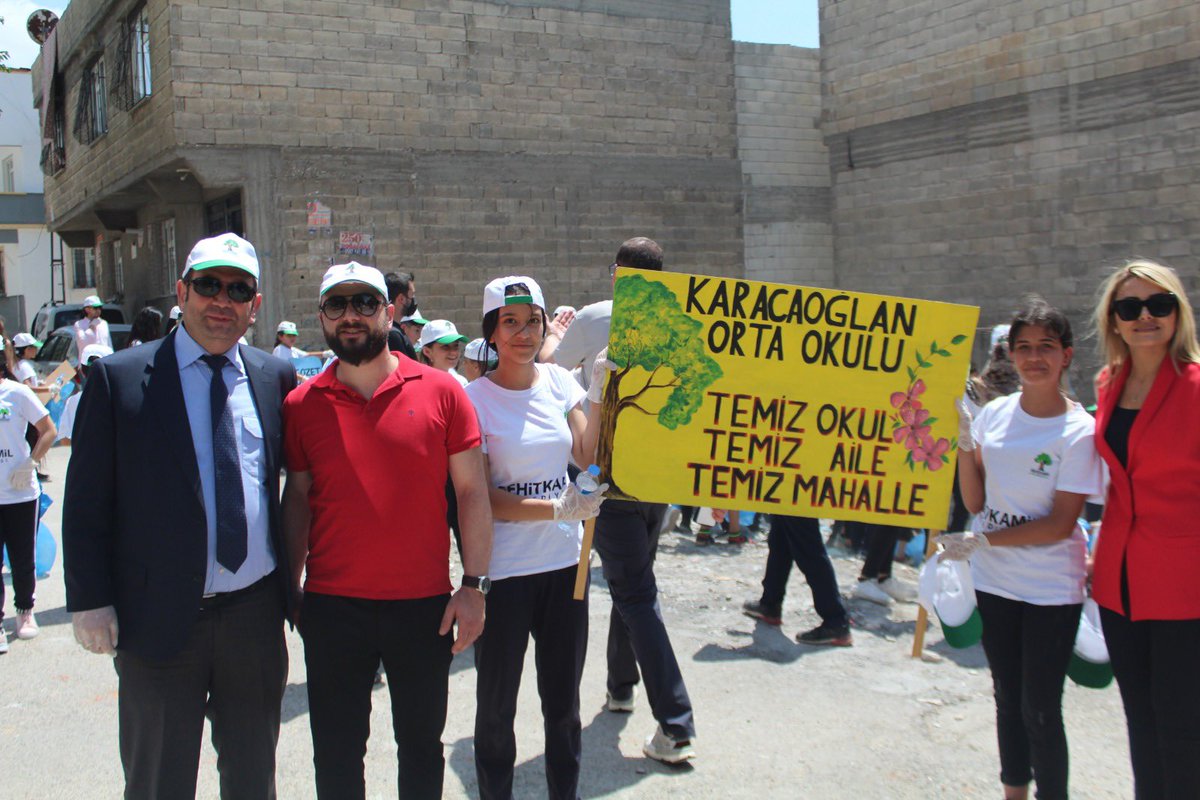 Bugün Sehitkamil belediye başkanımız  <a href="/rfadiloglu/">Rıdvan Fadıloğlu 🇹🇷</a> #dünyaçevregünü  sebebiyle önce #sıfıratık orkestramızı izledik  ardından Selimiye mahallemizde  öğrencilerimizle  sokaklarımızı temizledik.♻️ <a href="/sehitkamilbel/">Şehitkamil Belediyesi🇹🇷</a>  Ve <a href="/rfadiloglu/">Rıdvan Fadıloğlu 🇹🇷</a>’na  ve öğrencilerimize teşekkür ederiz🙏