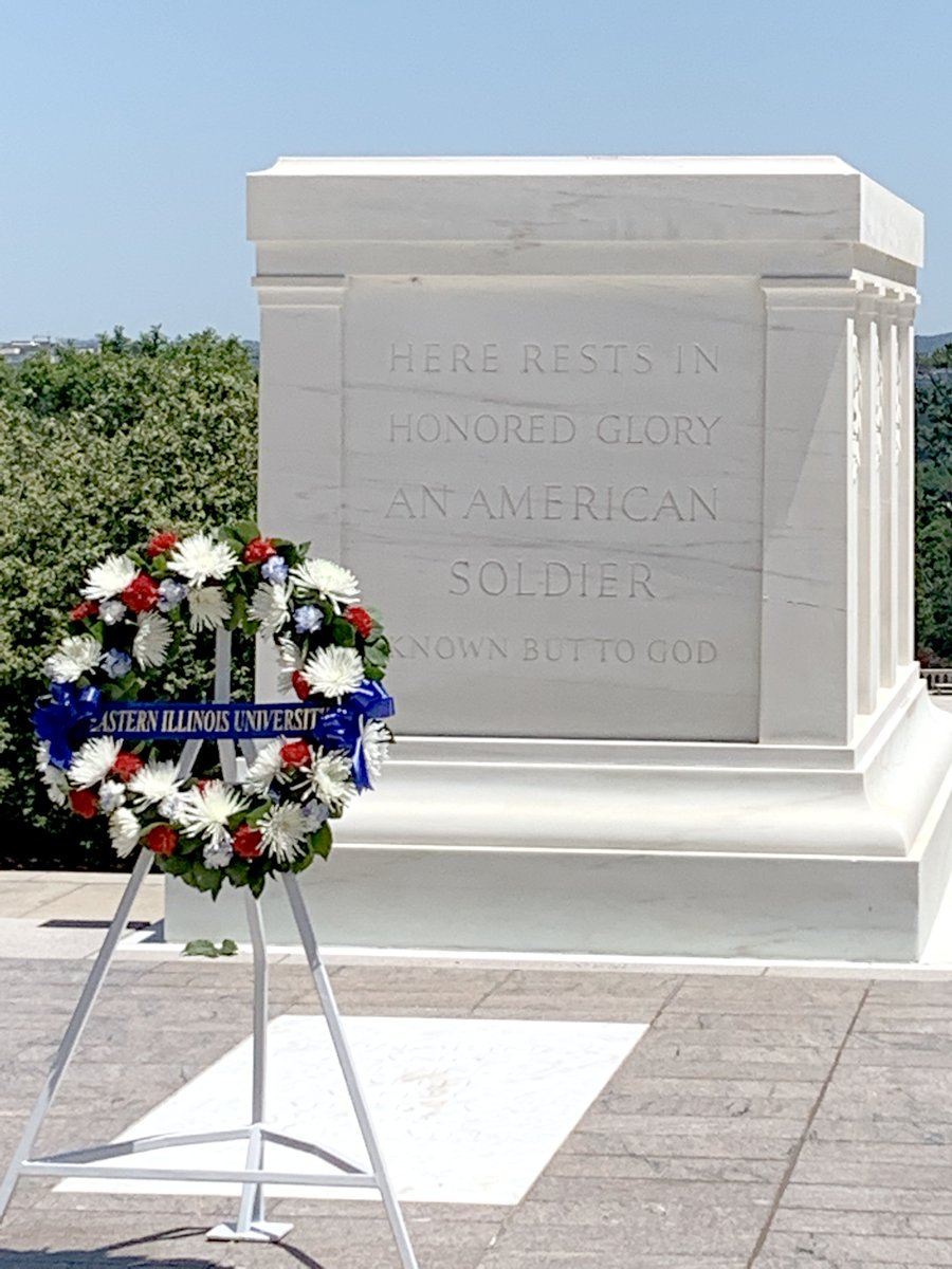 eiu's tweet photo. On this 78th anniversary of D-Day, President David Glassman and other members of EIU's administration had the privilege to honor the lives lost by the members of our armed forces by placing a ceremonial wreath at the Tomb of the Unknown Soldier in the Arlington National Cemetery. https://t.co/yGsUEcEBFd