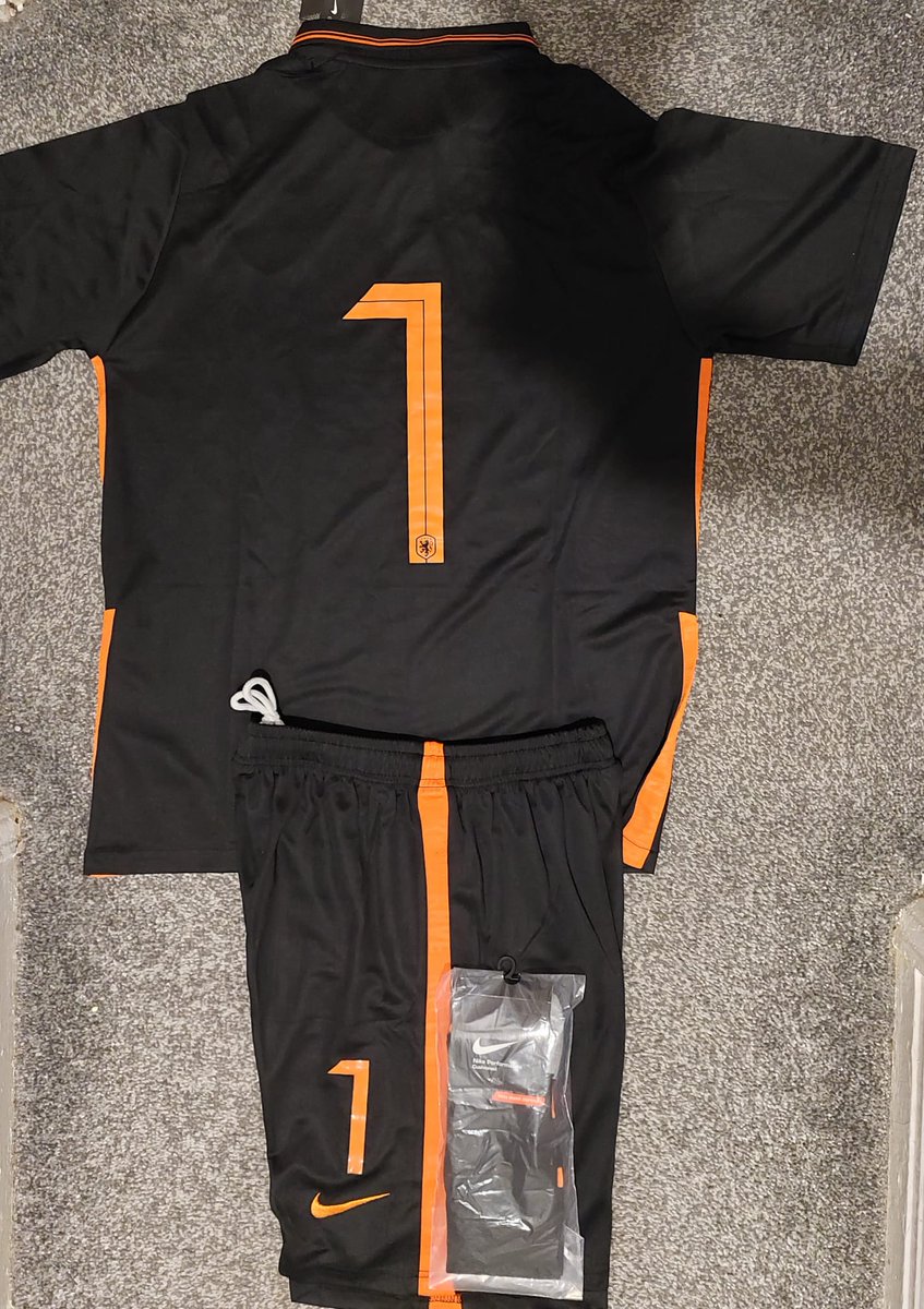 New kit arrived in less than 10 days after we ordered yet again thanks again to <a href="/replicakitsliv/">replica footbal kits</a> for a quick turnaround and great quality.