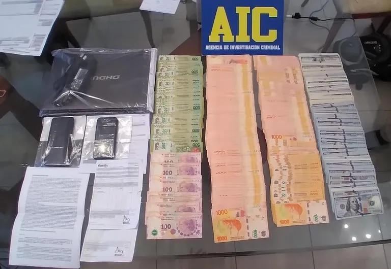 LANACION's tweet photo. Detuvieron al presidente de Vicentin y la empresa dice que no hay “ningún argumento razonable” https://t.co/ddOPhy8U9V https://t.co/v9yrI2mE4p