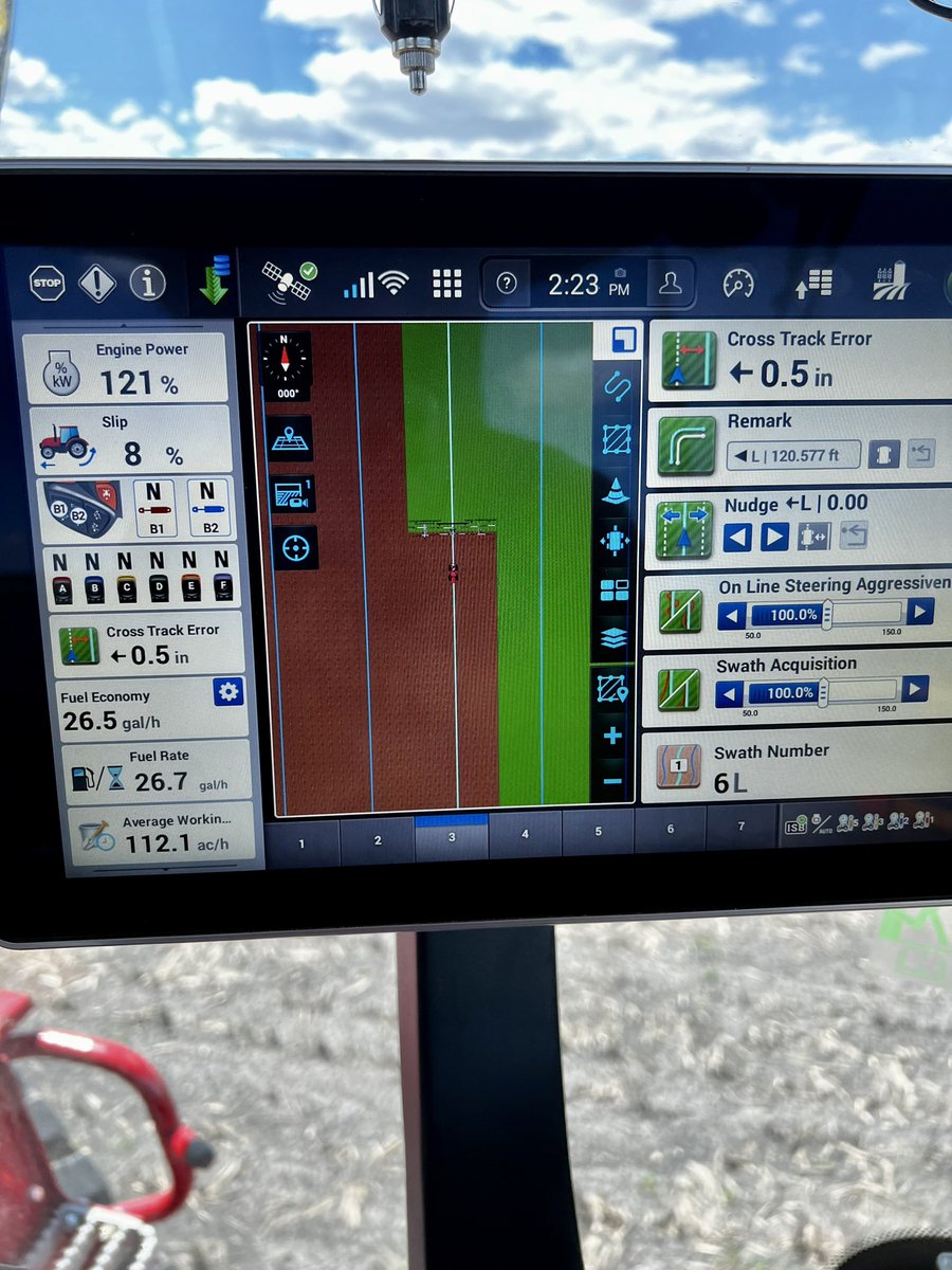 lmasse729's tweet photo. Light scratching on a 120’ is bringing this CVX500 RowTrac to its knees #crustbuster https://t.co/ETdV54a2kM