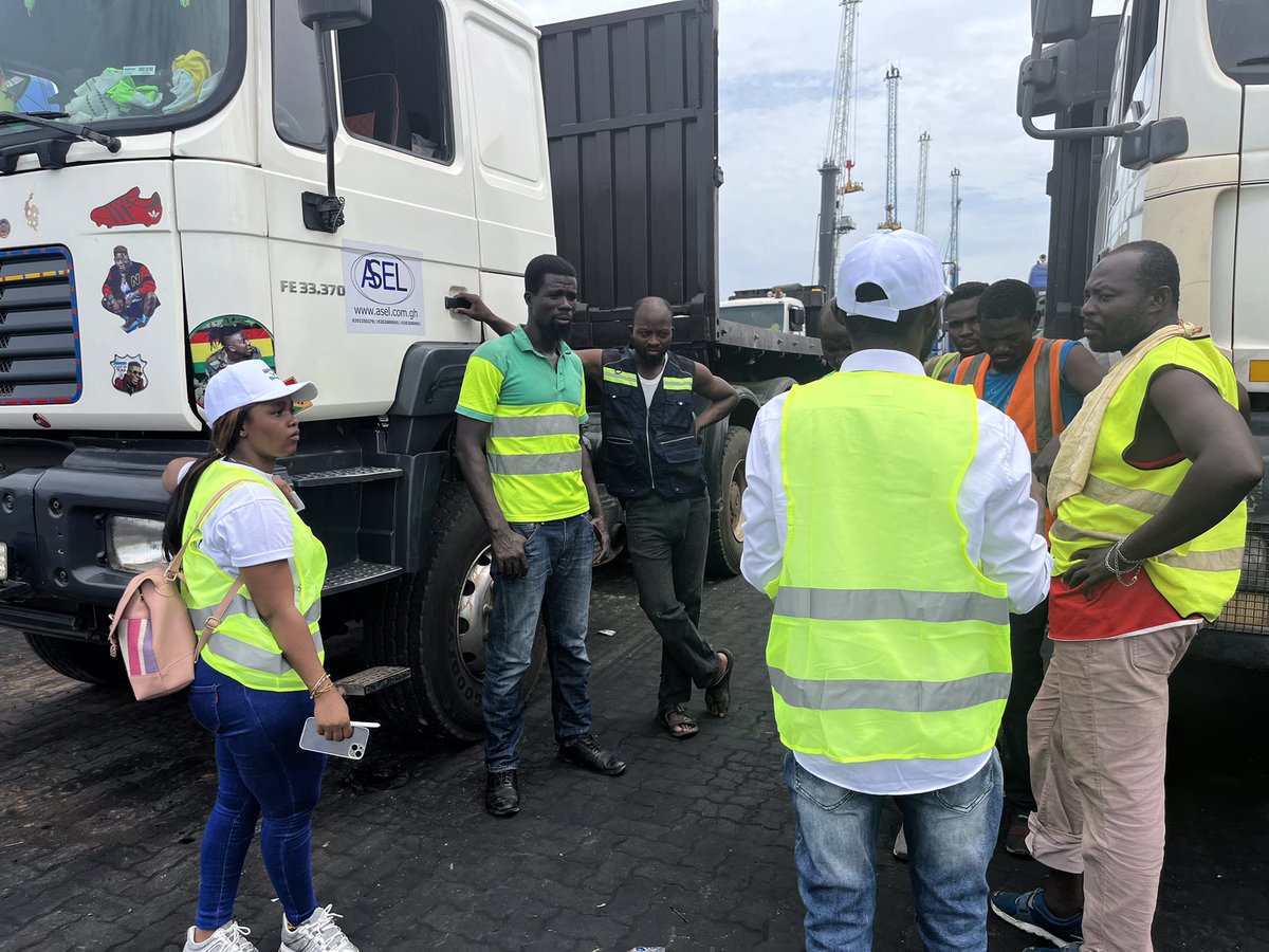 MDangaata's tweet photo. Tema Harbor || Interactions || Inspections.
The Ghanaian Dream is alive!!
#development4all
@Officialndp_ https://t.co/0gDHVR9IuZ