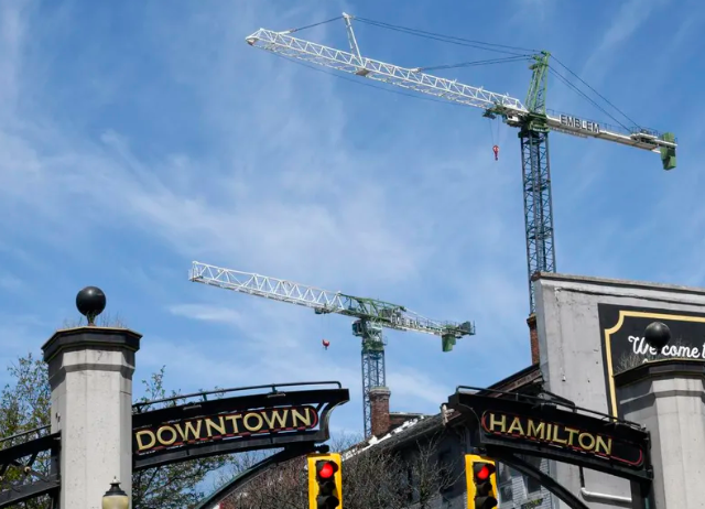 In the last five years #HamOnt’s downtown core has seen 19 major building developments completed or under construction. Read the full downtown profile to see how the future is being built in Hamilton - hubs.ly/Q01cKZH00