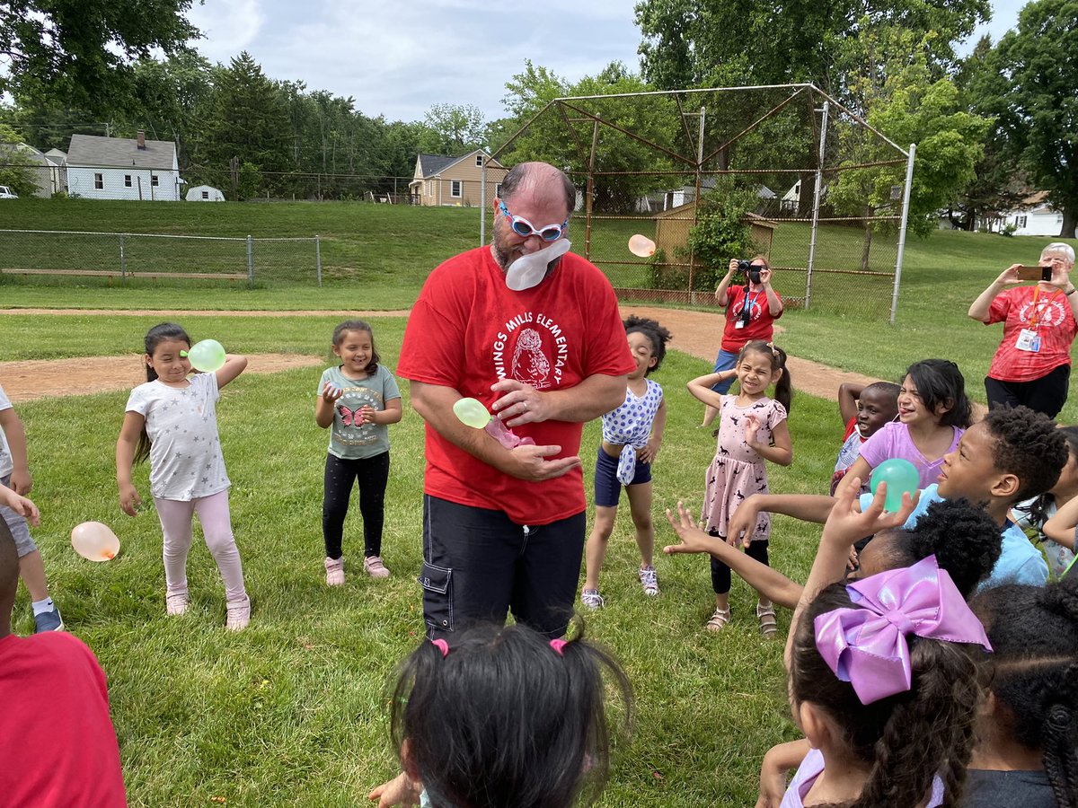 This is some great photography! I’m always willing to take one for the OMES students! LOL <a href="/BaltCoPS/">Baltimore County Public Schools</a>