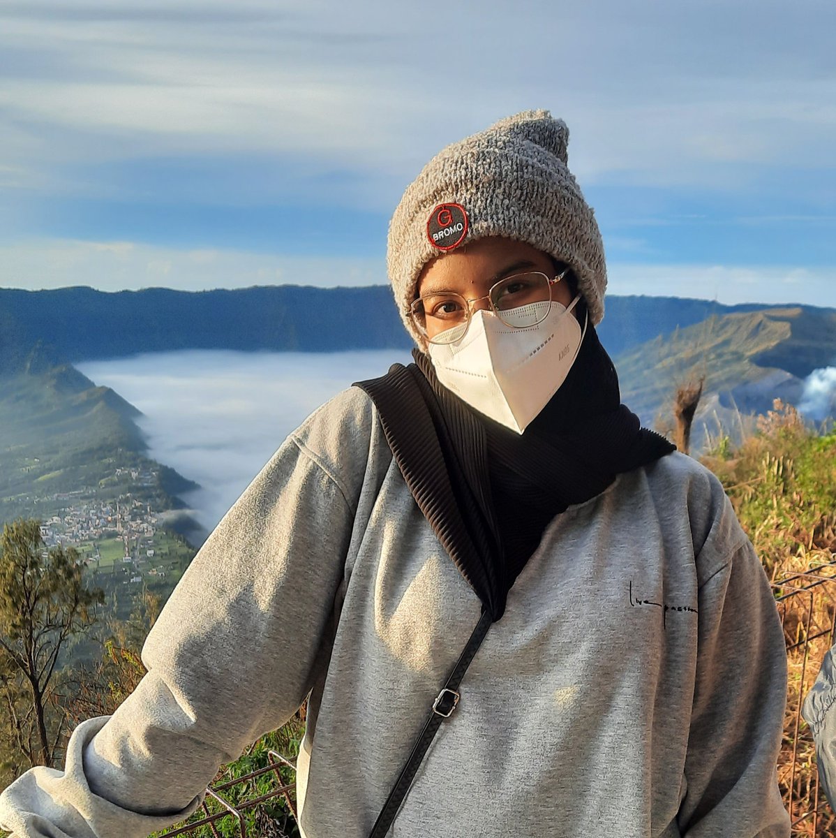 sudalionn's tweet photo. 𝐛𝐫𝐨𝐦𝐨 𝐢𝐬 𝐛𝐞𝐚𝐮𝐭𝐢𝐟𝐮𝐥, 𝐬𝐨 𝐚𝐫𝐞 𝐲𝐨𝐮 ⛰🧭 

#IGSD #IGOT7SelcaDay #ahgaseselcaday #GOT7 #IGOT7 @GOT7 @jaybnow_hr https://t.co/l5FkZ2Acba