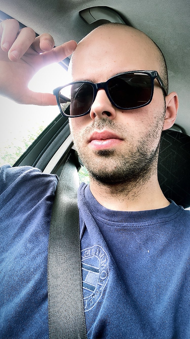 🌞👨‍🦲 https://t.co/o1hB49QROU