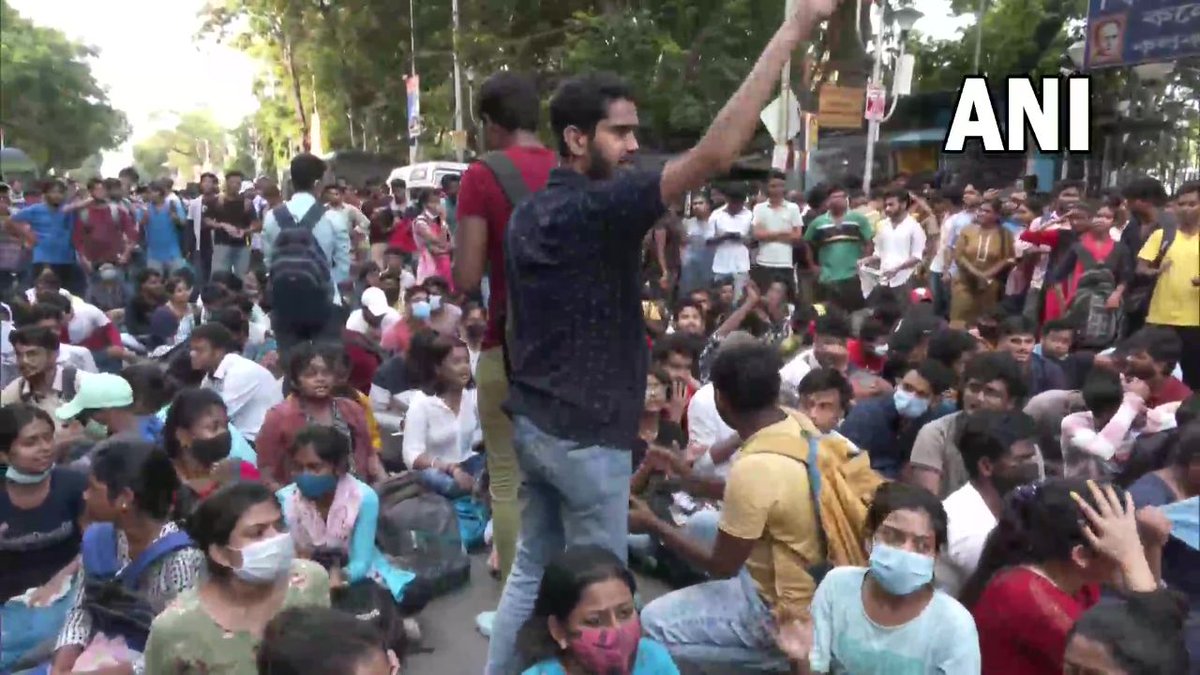 Where's the right to equality? #CUDemandsOnlineExam
90% of all Universities exams in online mode Will be nowhere in the competition with those students giving their exams online No proper offline class just 2 months of study instead of 6
<a href="/MamataOfficial/">Mamata Banerjee</a>
  #CUDemandsOnlineExam