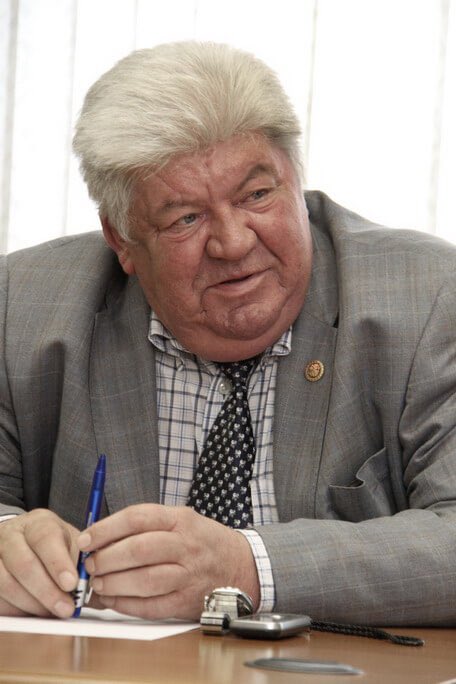 katlinegrey's tweet photo. Sad news. Valery Ryumin, Soviet cosmonaut, veteran of four spaceflights, including one Discovery mission, flight director of Salyut 7 and Mir space stations, passed away today. Rest In Peace, Valery Viktorovich… https://t.co/s4wZ9RN4kO