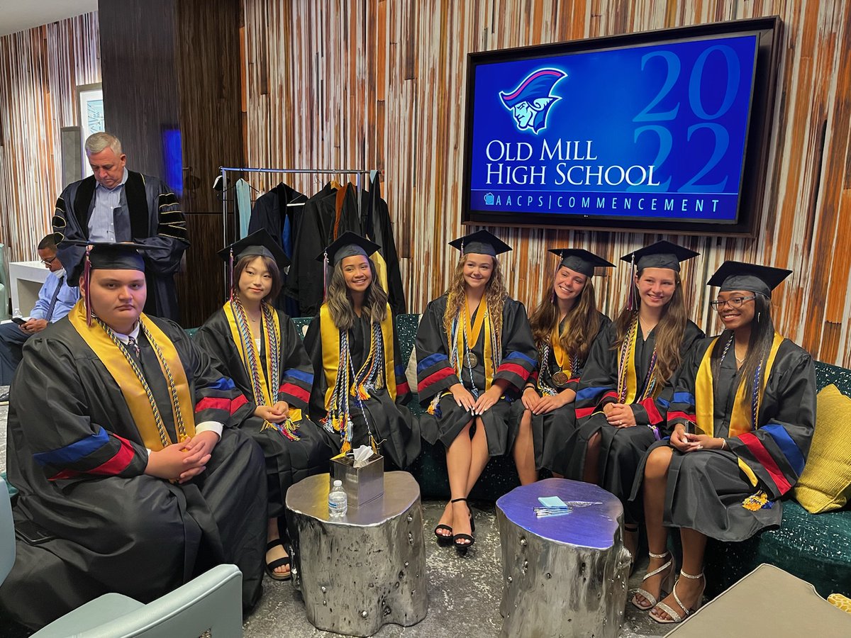 Congrats to the Class of 2022! We did it <a href="/Valerie00bhs/">Valerie</a> <a href="/OldMillHSAACPS/">OldMillHS-AACPS</a>