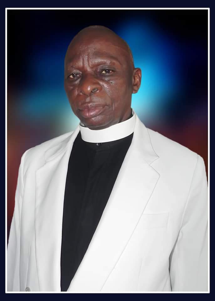 My Father, Pastor George Oladele Oyeleye passed on to Glory yesterday morning at exactly 12.05am at Ilesa, Osun State, Nigeria. We thank God for Life well spent. Happy to inform you please.