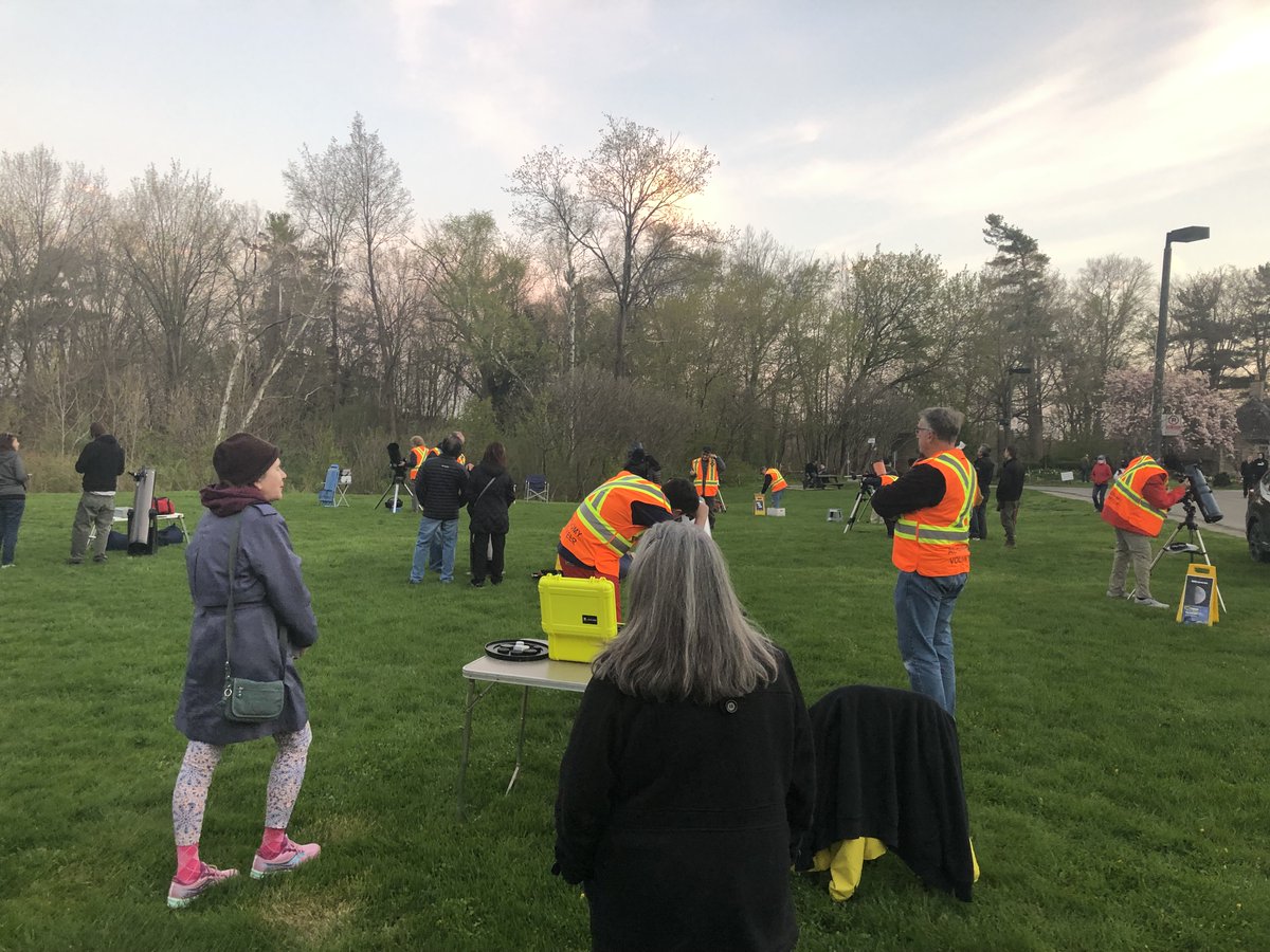 Do you want to explore the night sky with proper guidance? Join us on Wednesday, June 08, 2022 21:00-22:30 @ The Riverwood Conservancy! Registration Link in Bio!
#astronomers #mississauga  #astronomy