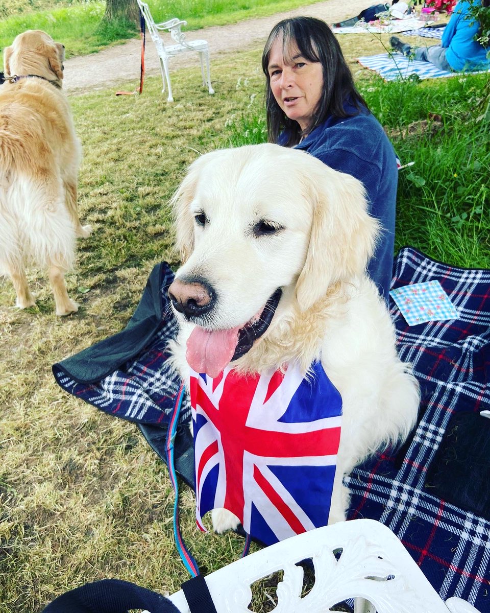 Lovely time celebrating the Queen’s Platinum Jubilee at a street party in the park over the weekend😎🥳🥳
#queensplatinumjubilee #streetparty