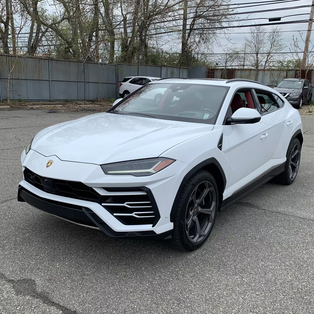 ACVAuctions's tweet photo. Here's a car that you don't see everyday, a Lamborghini  Urus! This recently sold on our platform for a lot of dough! Were you lucky enough to score it? #ACVAuctions https://t.co/mLA1UCe1ac
