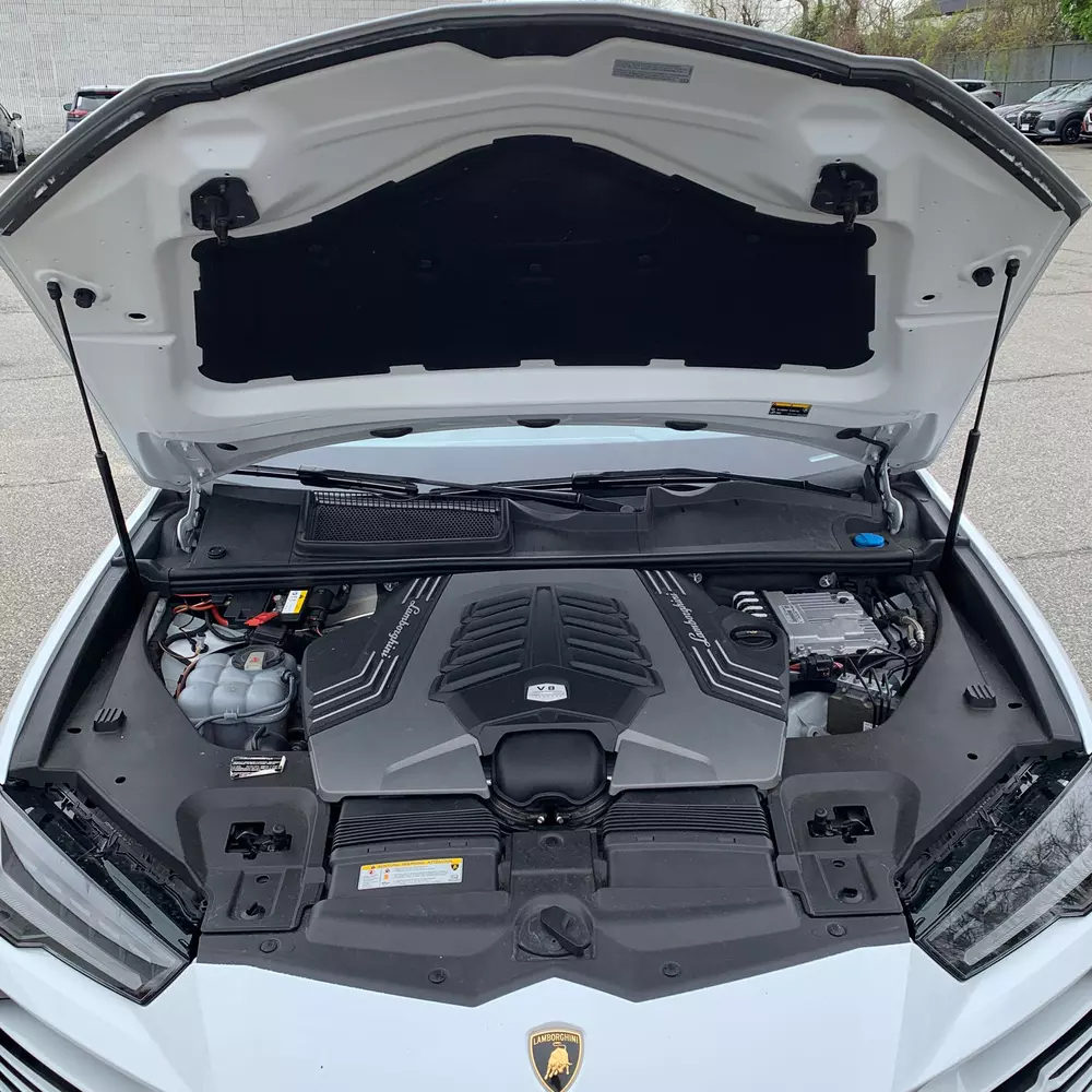 ACVAuctions's tweet photo. Here's a car that you don't see everyday, a Lamborghini  Urus! This recently sold on our platform for a lot of dough! Were you lucky enough to score it? #ACVAuctions https://t.co/mLA1UCe1ac