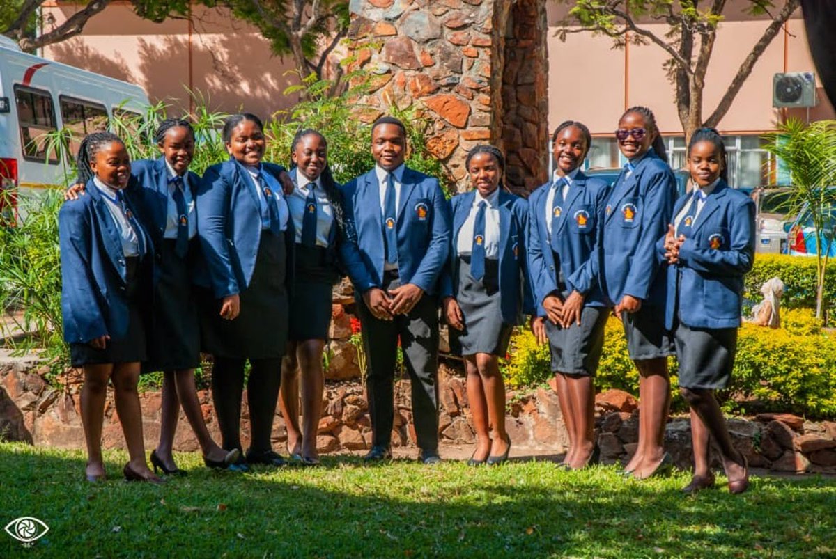 AfricaFactsZone's tweet photo. Team Zimbabwe have been crowned World Champions at the International High School Moot Court Competition.

16 countries made it to the global interschool competition, that's held before an international tribunal.

Zimbabwe was the only African country in this edition. https://t.co/MEq3Kc8dlm