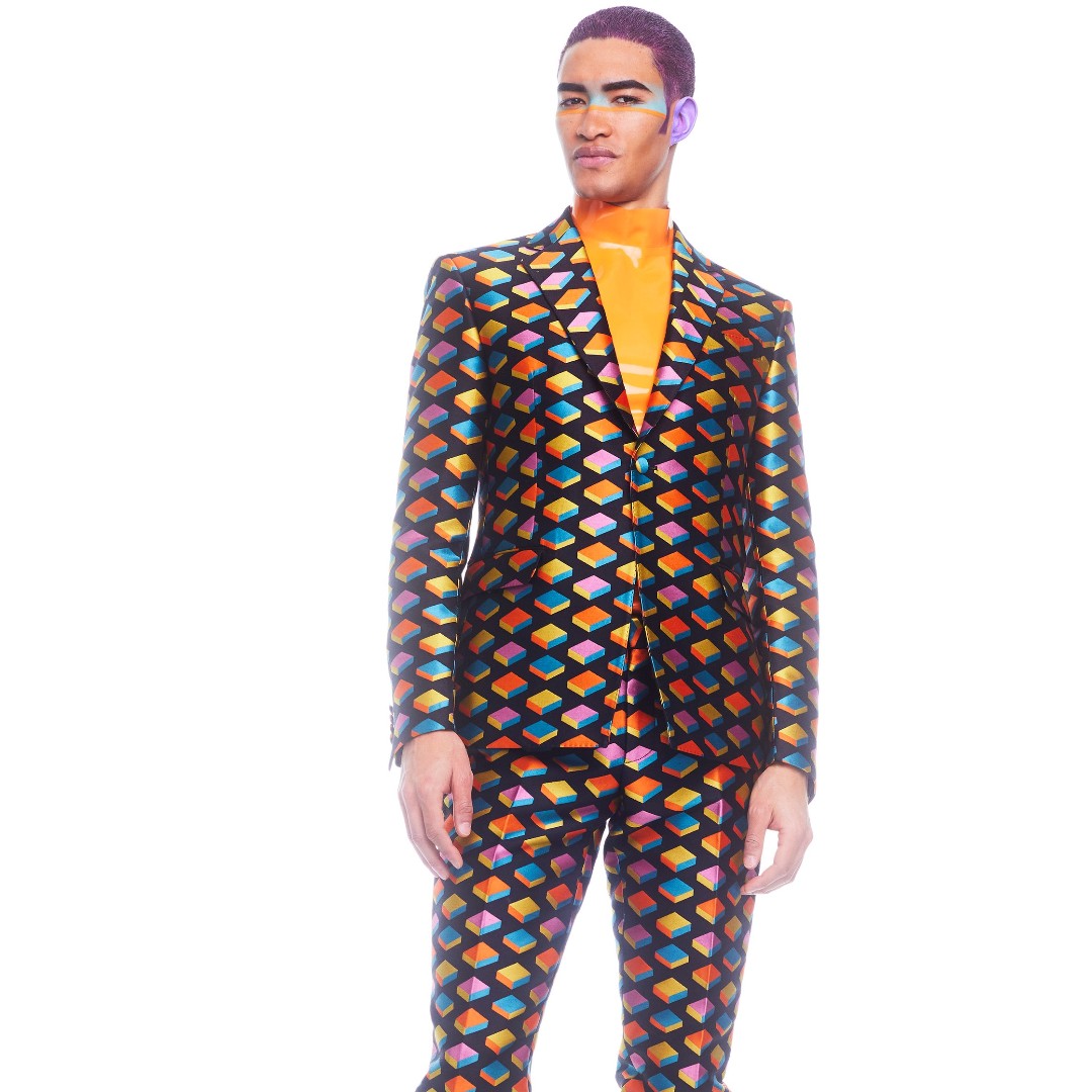 supatex's tweet photo. Celebrating all things💙P💜R💚I💛D🧡E❤️ with these looks from the @Moschino Pre-Fall 2022 Collection | Looks 23, 55, 21, 62. #pridemonth #vogue #moschino #latexrunway #latexfashion #prefall22 #pride #pridefashion #colouredlatex https://t.co/F8pZNRkBNM