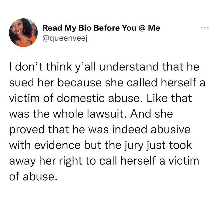 rnforde1's tweet photo. After reading this I KNOW for a fact that people realllly be spinning shit. Cause @queenveej what?! https://t.co/FdmPOtdjf8