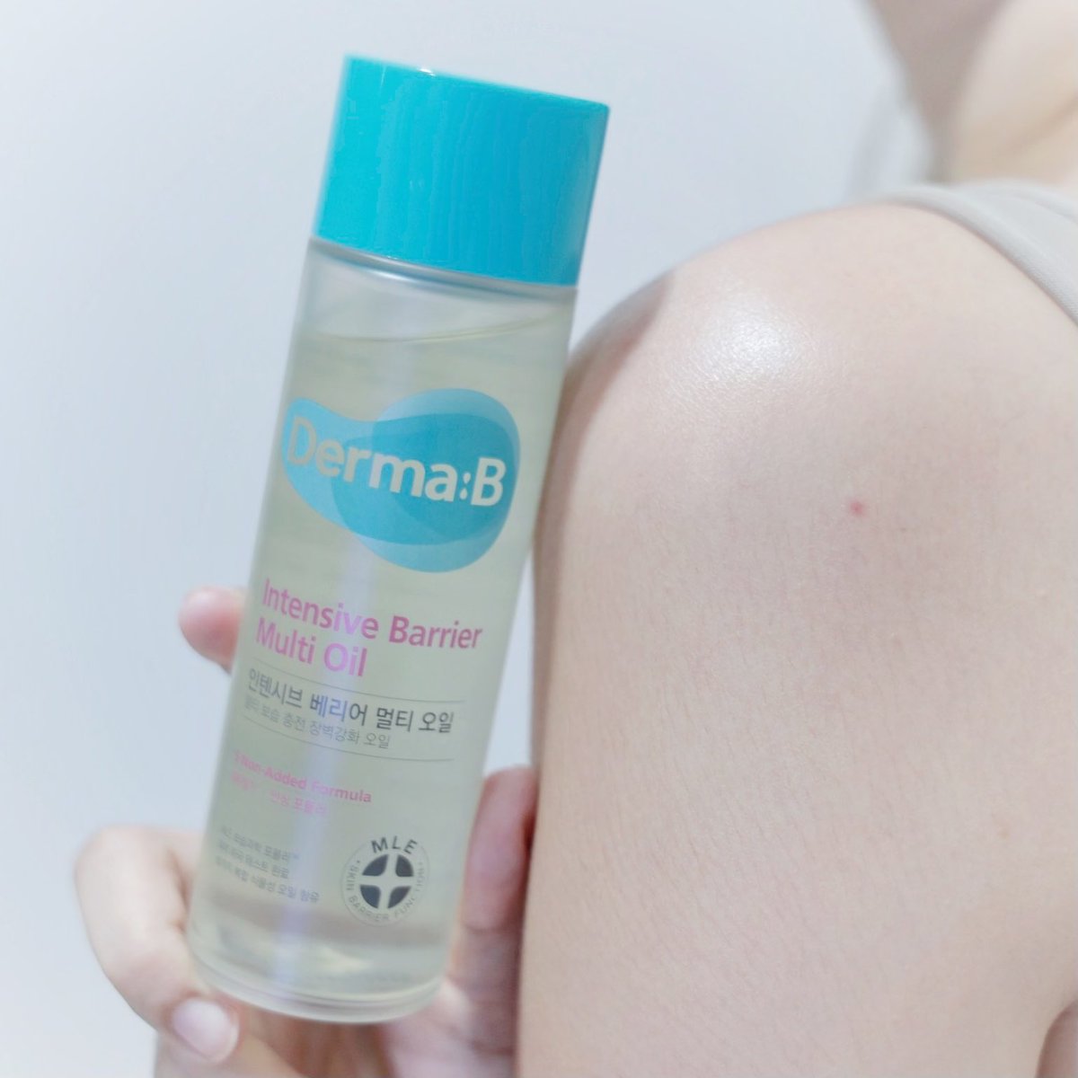 kdnutsu's tweet photo. ขอมาป้ายยา #DermaB Intensive Barrier #Multioil เป็น #ออยล์ ใช้แล้วชอบมากๆ เพราะช่วงที่ผ่านมาตากแดดบ่อยผิวแห้งสุดๆ แต่เห็นรีวิวตัวนี้เค้าบอกใช้แล้วผิวเด้ง ผิวเด็ก เลยมาคอนเฟิร์มอีกเสียงว่ามันเลิศ! ผิวนุ่มเด้งขึ้นมาก แถมซึมไวไม่เหนียวด้วย ไปตำ #ใช้ดีบอกต่อ https://t.co/f6lkZp0fBn