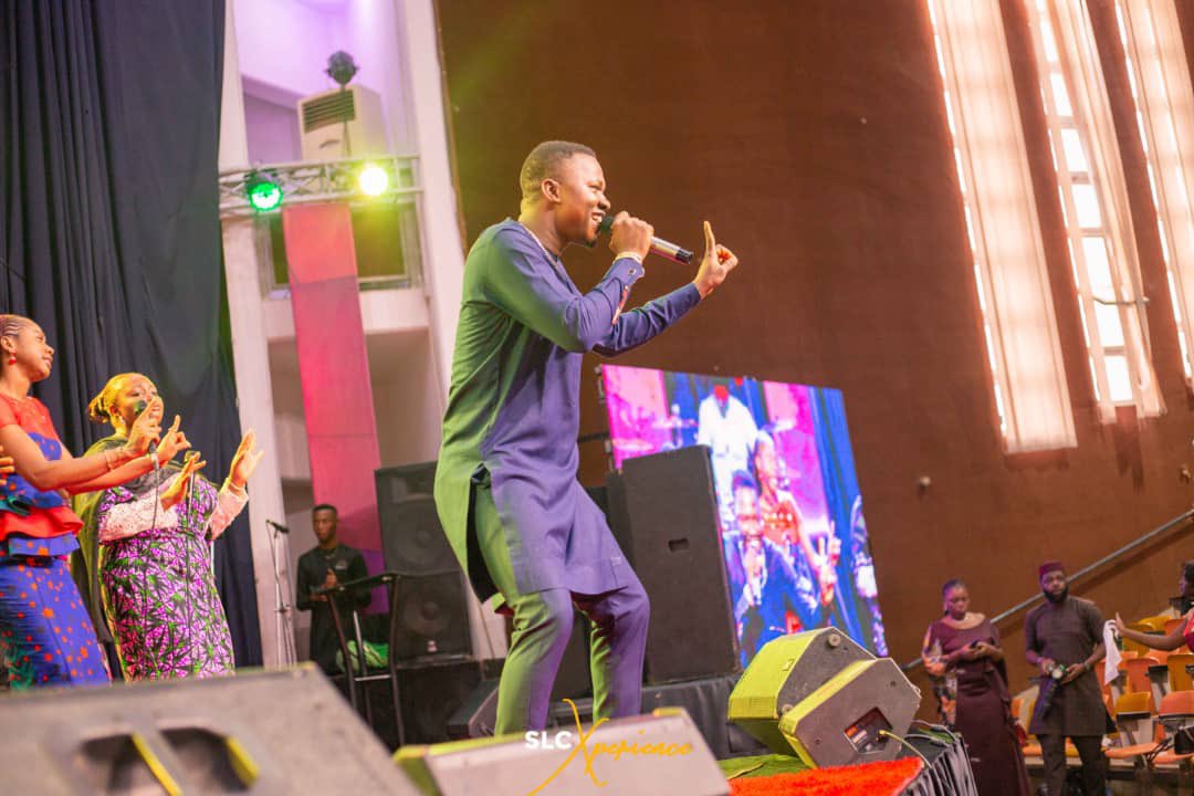 slchurchng's tweet photo. Picture Highlights From our Thanksgiving Service!
#SOJ π₯
They took us all the way to Idoma land yesterday by ministering OMANCHALA ππ½ππ½
.
#TheSLCexperience #Thanksgivingservice #praise
#prayer #Jesus #life #slcservice #juneThanksgivingservice https://t.co/qQtnKNS4OZ
