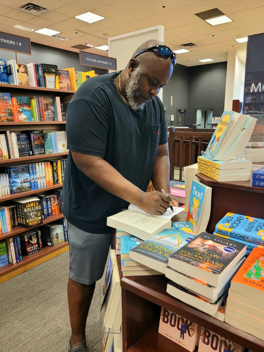 P.L. Stuart | Author | Drowned Kingdom Saga tweet media