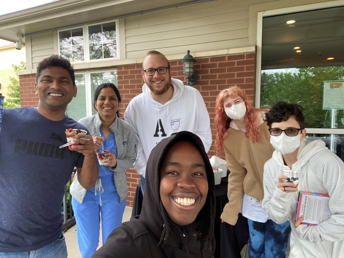AptLife's tweet photo. What does "neighboring" mean to you? 🧡🏘️
.
.
.
#neighboring #loveyourneighbor #neighborhood #community #apartmentlife #bringlife #loveothers #bekind https://t.co/hjQqTA3eQo