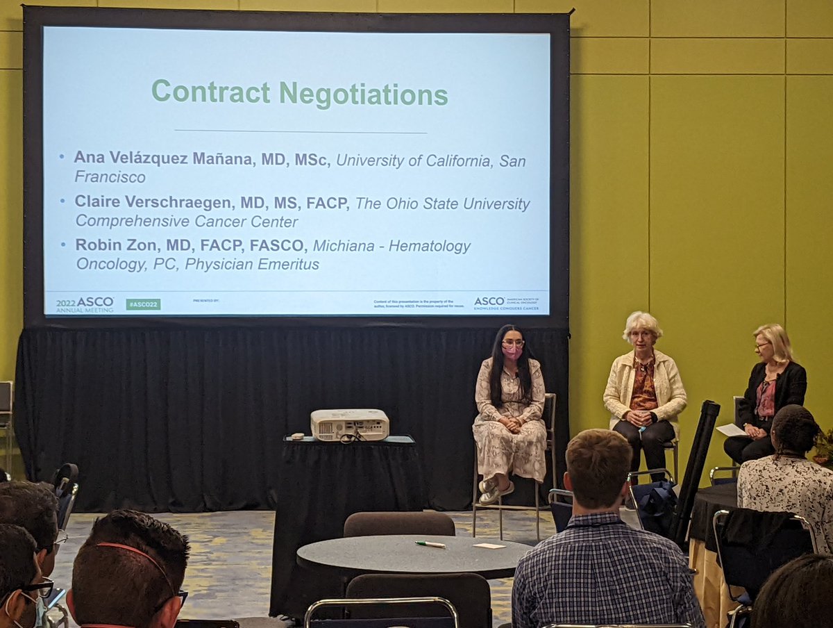 Hurry to the #ASCOTrainee lounge! @AnaVManana is kicking things off with contract negotiations #ASCO22 @LatinxOncology