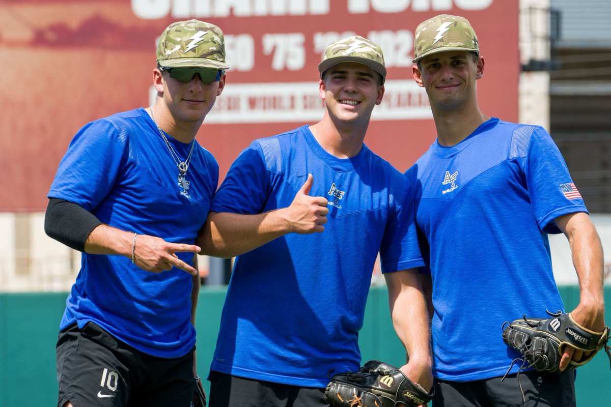 AF_Falcons's tweet photo. .@AF_Baseball brought the 𝐞𝐧𝐞𝐫𝐠𝐲 all season long‼️

Multiple accolades and a 𝐡𝐢𝐬𝐭𝐨𝐫𝐢𝐜 run, we’re already looking forward to seeing them back on the field next season ⚡️ https://t.co/fdsHZJsPyb