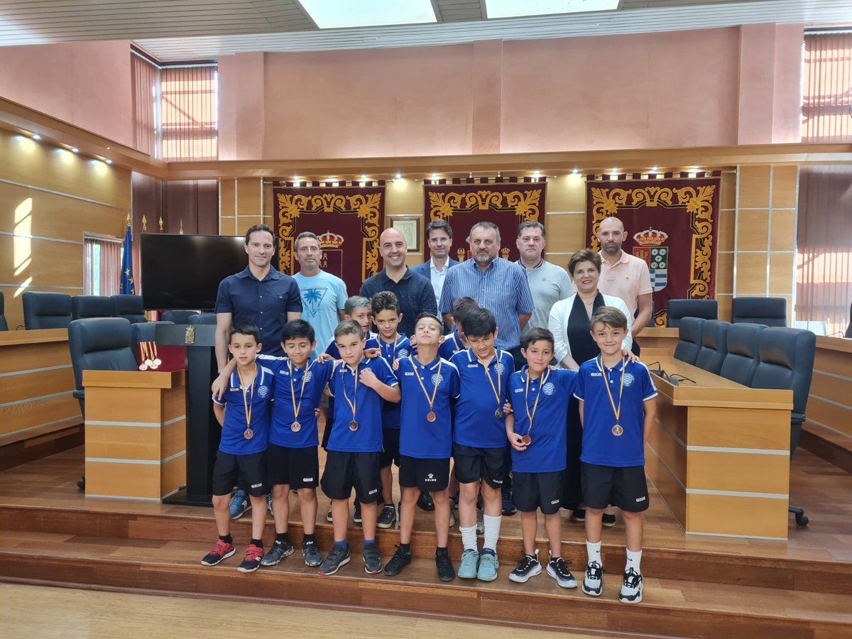 Ha sido un honor para mí recibir esta tarde al equipo prebenjamín del <a href="/UnionMolinense/">UNIÓN MOLINENSE C.F.</a> que hace unos días se proclamaban subcampeones del torneo <a href="/LevanteCup/">Levante Cup</a>. Estos chicos nos muestran una vez más que el deporte en Molina de Segura cuenta con una gran cantera. ¡Felicidades! 💪👏👏