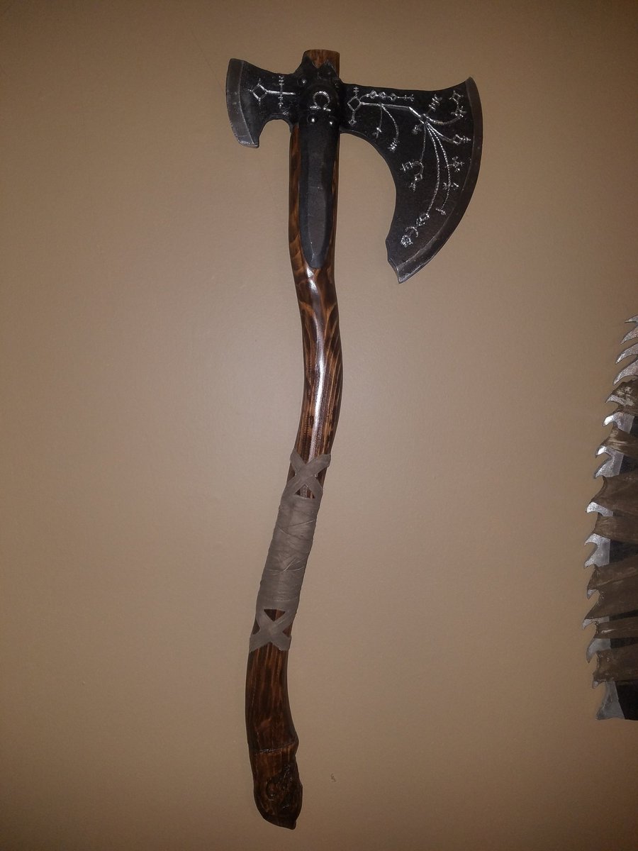 ryanhuntley's tweet photo. #GodofWarReplay Finished a replay a few months ago and don't have screenshot to share, so here is the Leviathan Axe I made.  Pretty damn hard to replace blades of chaos, but they nailed it with this.  Search "Adam Savage Leviathan Axe" on YouTube for how to do it. https://t.co/bCckbNg19U