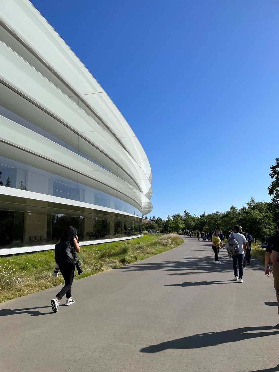 GoodNotesEng's tweet photo. Good morning from #ApplePark! We’re on the frontline and can’t wait to see how #WWDC22 is going to draw on the #roadmap for @GoodNotesApp! 30mins away!
#WWDC #WWDC2022 #Apple #AppleEvent #KeyNote https://t.co/9zRyrpVZAy