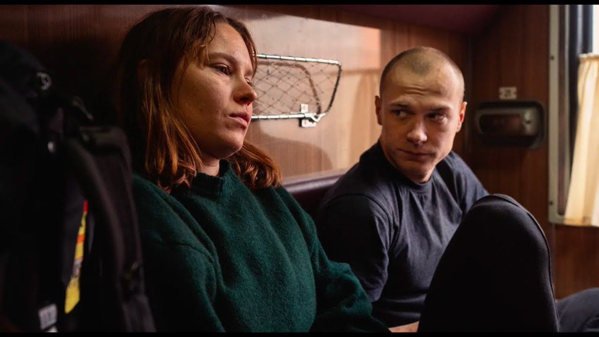cinestudiodor's tweet photo. #CompartimentoN6
Rusia, años 90, en el legendario tren transiberiano, dos desconocidos se encuentran en el compartimento número 6: una taciturna estudiante finlandesa y un joven minero ruso.
Basado en la novela homónima de Rosa Liksom. https://t.co/zaB20dzr4F