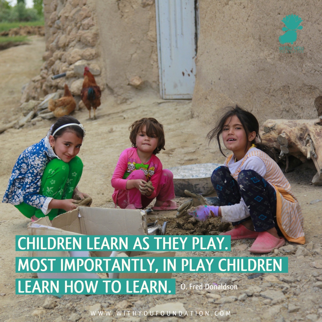 withufoundation's tweet photo. .
کودکان در حین بازی یاد می گیرند. مهمتر از همه، کودکان در بازی یاد می گیرند که چگونه یاد بگیرند.
.
Photo: @Bahareh.mohamadian
.⁠
#withyoufoundation #ebi #charity #iraniancharity ⁠
#باتو #ابی #مهشیدحامدی #خیریه #ایران #خیریه_ایرانی #ایرانیان #آرزوکن https://t.co/4o4fhmZjot