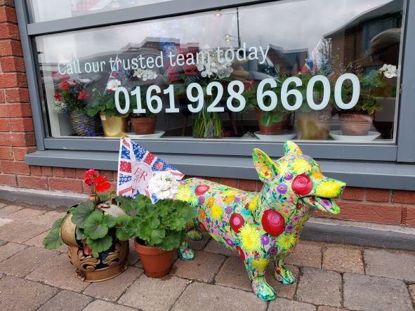 Heritage Healthcare Trafford and Cheshire (@hhtraffordchesh) on Twitter photo Cyril the Corgi has had a busy day meeting lots of lovely people outside our office today! Go to <a href="/AltrinchamBID/">Altrincham BID</a> for details and join the fun! #TroopingtheCorgis #AltrinchamCorgis #PlatinumJubilee #love #care #Trafford #Cheshire Cyril the Corgi has had a busy day meeting lots of lovely people outside our office today! Go to <a href="/AltrinchamBID/">Altrincham BID</a> for details and join the fun! #TroopingtheCorgis #AltrinchamCorgis #PlatinumJubilee #love #care #Trafford #Cheshire