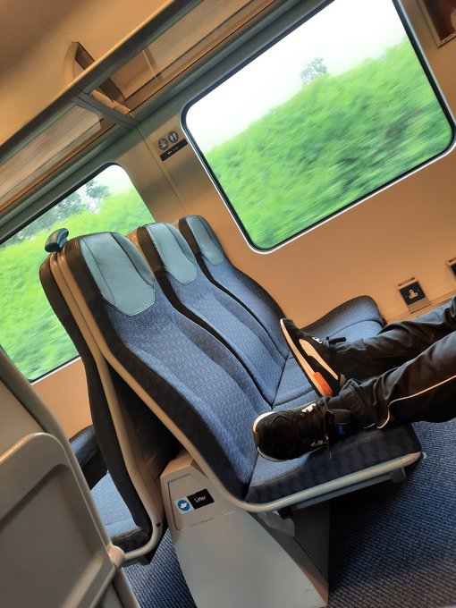 I hate this UK habit. Why people do it ? @south_railway https://t.co/ifNtgp7ObE<a class="tags" target="_blank" title="On Twitter" href="/?out=eyJ0eXAiOiJKV1QiLCJhbGciOiJIUzUxMiJ9.eyJpYXQiOjE3MjExOTM2MzEsImlzcyI6InR3cG9ybnN0YXJzLmNvbSIsIm5iZiI6MTcyMTE5MzYzMSwiZXhwIjoxNzUyNzI5NjMxLCJyZWRpcmVjdF91cmwiOiJodHRwczovL3R3aXR0ZXIuY29tL3NvdXRoX3JhaWx3YXkifQ.V1GhJf1RXobCFZJlwHu46MIy82s8MjY-Y-PwwIqN1Uj-Cl02aj7ueZXDo_HzQ2W5am8XLFHY3oZcWZ7TPYV8rQ">@south_railway</a><a href="/tag/galiciabonita"class="tags"><span>#galiciabonita</span></a>