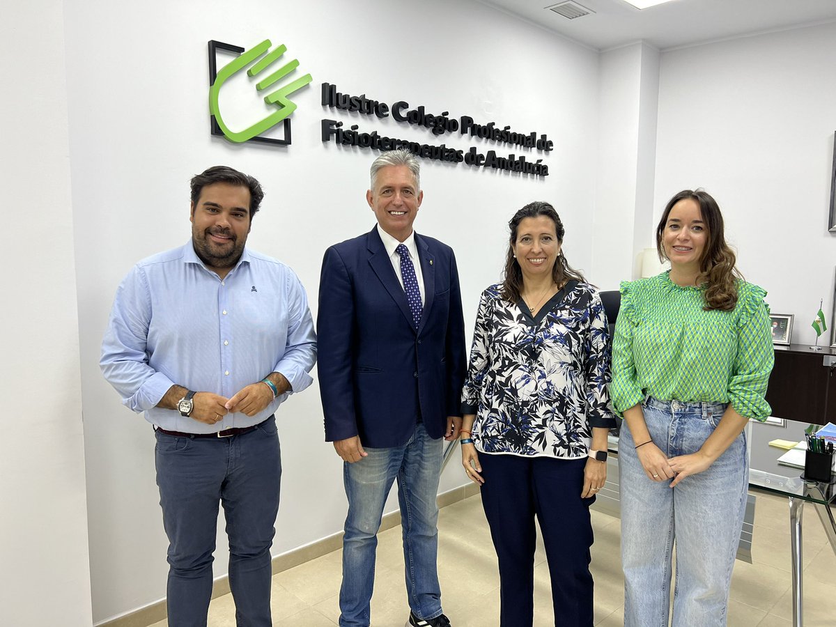 ivanpestanaruiz's tweet photo. Hoy nos hemos reunido con el Presidente de @Colfisio para conocer de primera mano las necesidades de los más de 9.000 colegiados. Para el Gobierno de @JuanMa_Moreno y el @ppandaluz la sanidad es una de sus principales prioridades. 

#AndalucíaAvanza 
#JuanmaPresidente https://t.co/OEVBbi0jhK