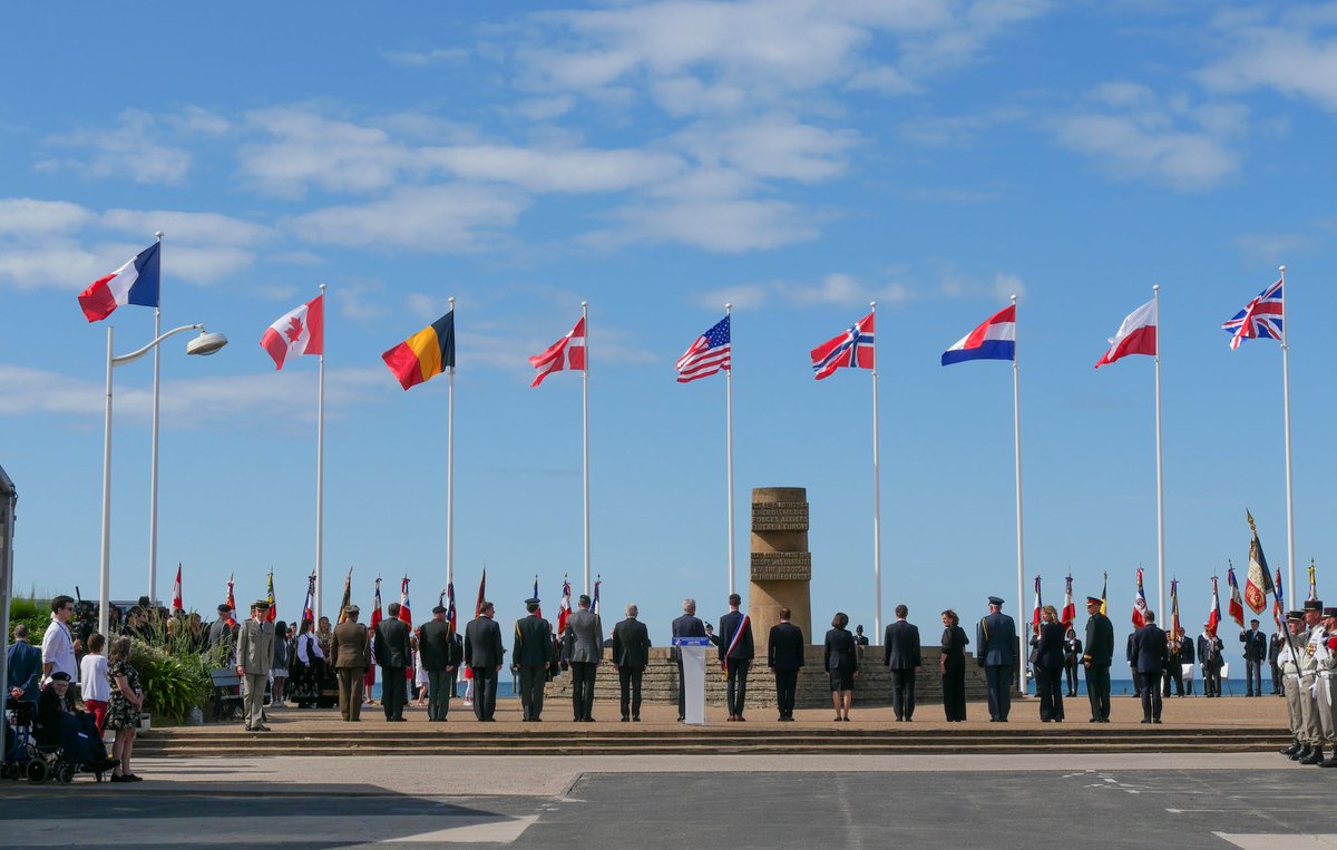 Prefet14's tweet image. Le 6 juin 1944, c’est avec une ardeur renouvelée et une volonté farouche de réussite, que les soldats des nations alliées, unis sous une même bannière, se lancèrent à l’assaut des plages de #Normandie.
#DDay78
🇫🇷🇬🇧🇨🇦🇩🇰🇺🇸🇧🇪🇳🇱🇵🇱🇳🇴🇩🇪