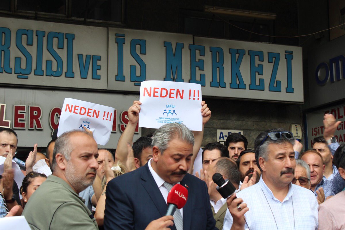 satupplatform's tweet photo. Bugünkü basın açıklamamızda da dile getirdiğimiz gibi;

Hasta Alt Bezi Tıbbi Malzemedir ve Medikallerden Alınır!

#neden
#medikallerneolacak https://t.co/51Uk7j7Qsl