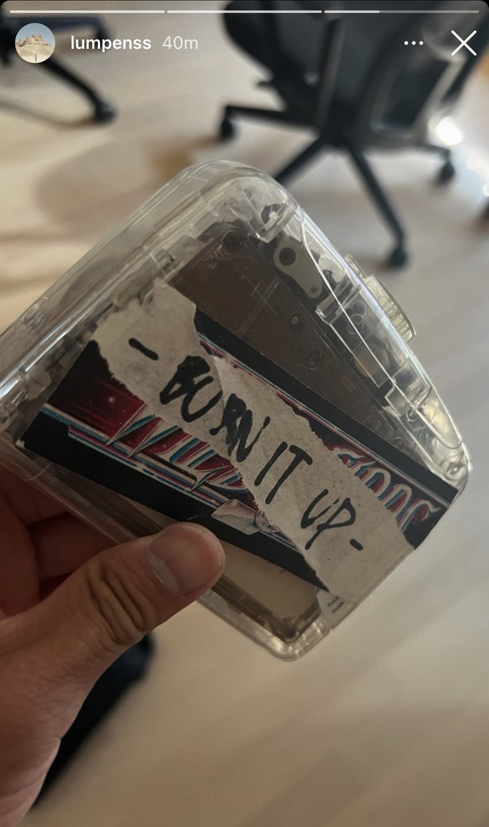renkiger_'s tweet photo. 👀👀 Lumpens Instastory update. I guess he found Yoongi’s (prop) cassette player from @BTS_twt Fire MV?? https://t.co/nQ6prQJ8Vx